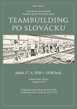 divadelní představení na jevišti